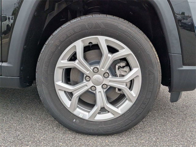 2024 Jeep Compass Latitude photo 10