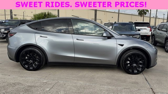 Used 2024 Tesla Model Y Long Range with VIN 7SAYGDED6RA322657 for sale in Brownsville, TX
