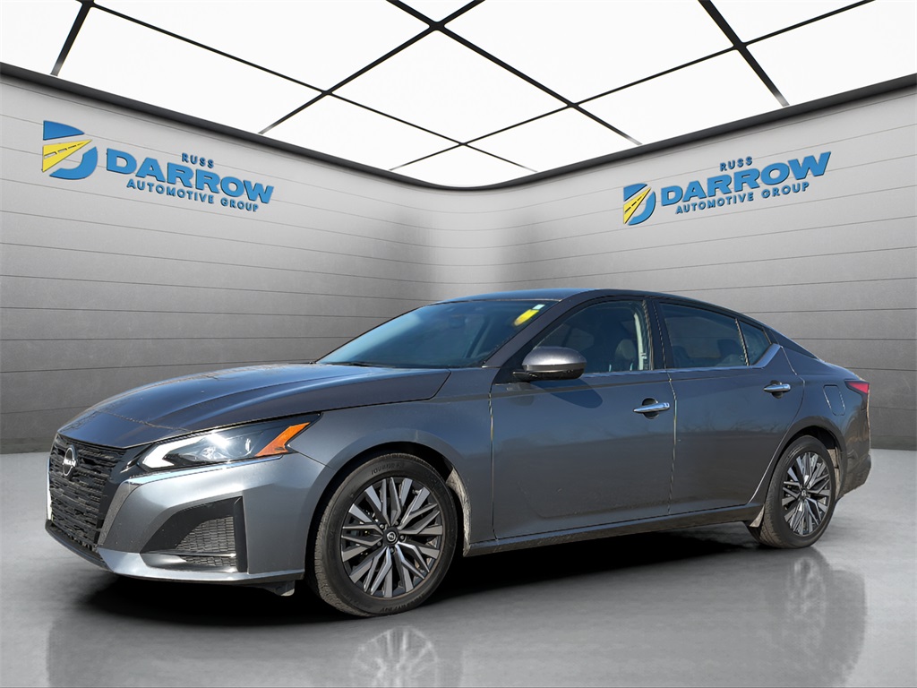 2023 Nissan Altima SV