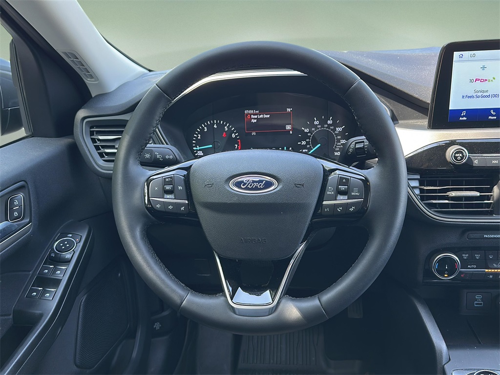 2022 Ford Escape SEL photo 5