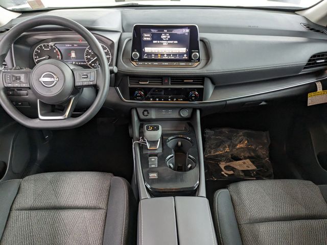 2025 Nissan Rogue SV photo 11