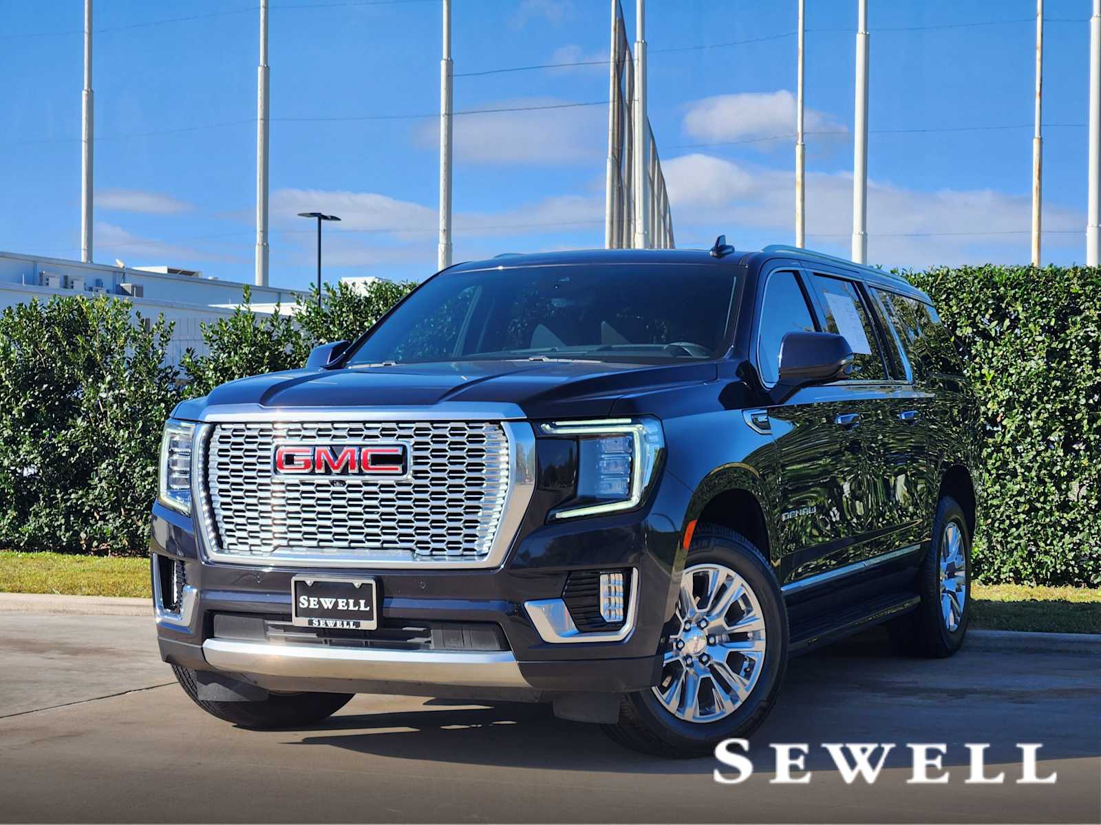 2023 GMC Yukon XL Denali's photo