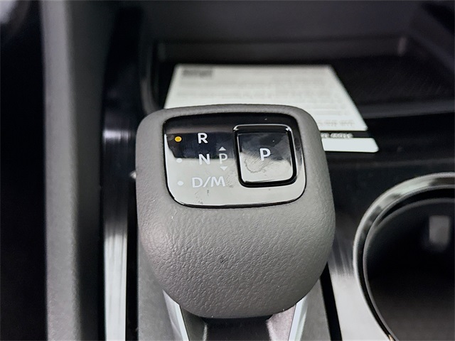 2025 Nissan Rogue SV photo 16