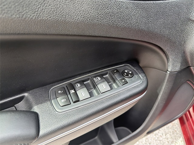 2018 Chrysler 300 Touring Limited photo 14