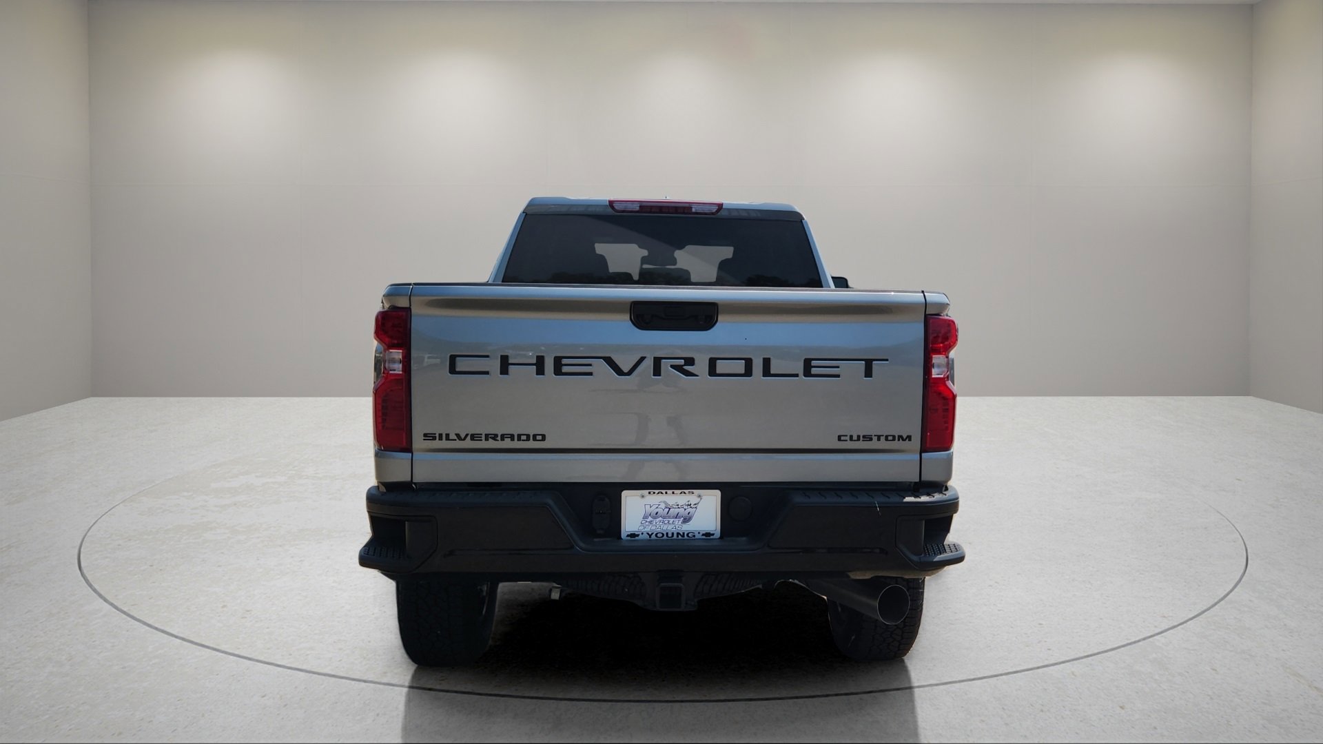 2025 Chevrolet Silverado 2500HD Custom photo 4