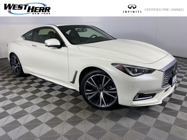 2022 INFINITI Q60 Coupe LUXE's photo