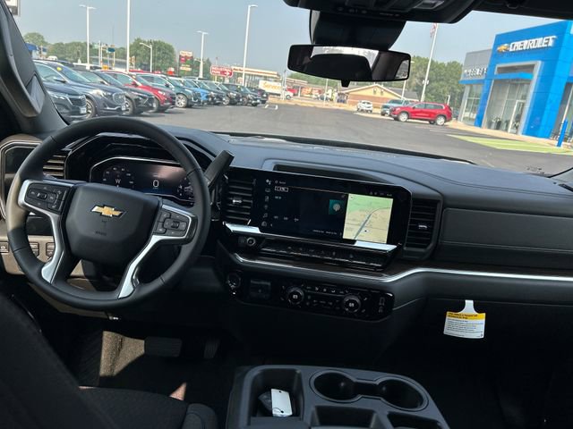 2025 Chevrolet Silverado 1500 LT photo 12