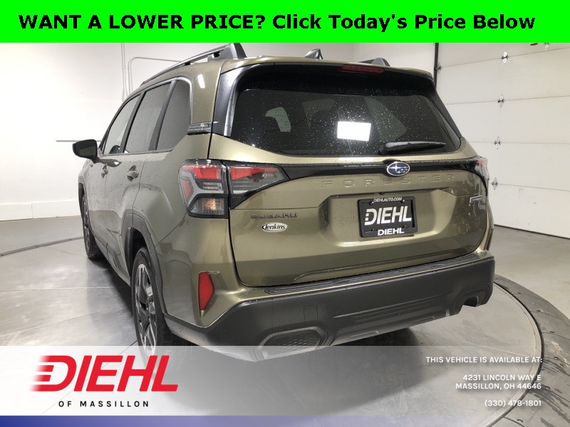2025 Subaru Forester Premium photo 3