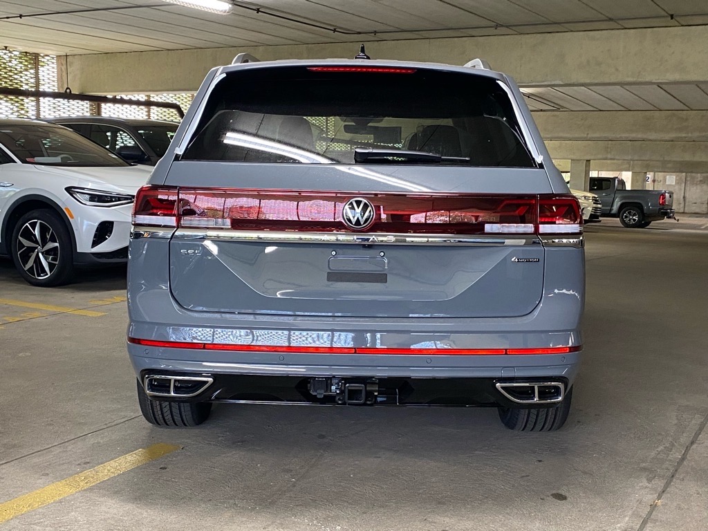 2025 Volkswagen Atlas SEL Premium R-Line photo 4