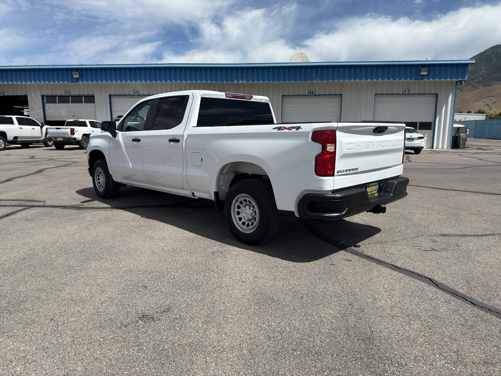 2025 Chevrolet Silverado 1500 photo 2
