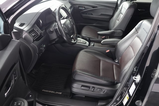 2023 Honda Ridgeline Black Edition photo 16