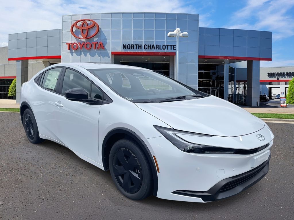 2026 Toyota Prius LE's photo