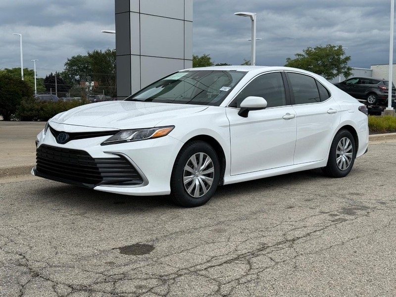2023 Toyota Camry Hybrid LE photo 6