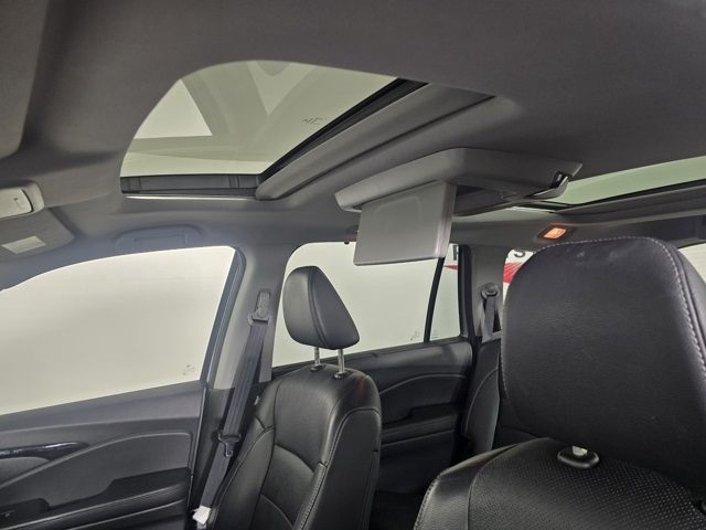 2019 Honda Pilot Elite photo 4