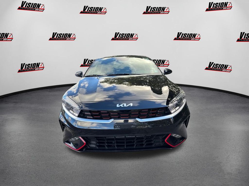 2023 Kia Forte GT-Line photo 2