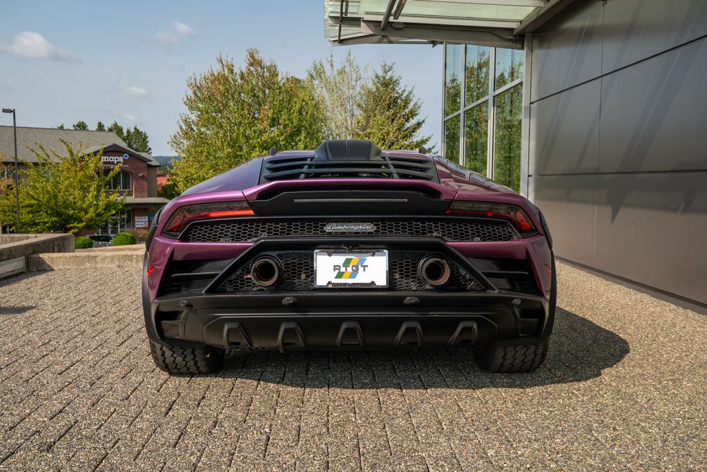 2024 Lamborghini Huracan Sterrato photo 13