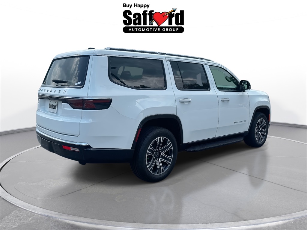 2025 Jeep Wagoneer Daytona R/T photo 8