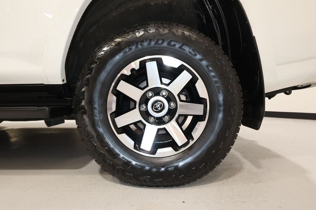 2024 Toyota 4Runner TRD Off-Road Premium photo 31