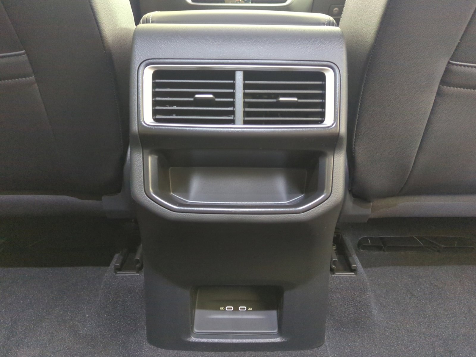 2025 Volkswagen Atlas Cross Sport SE photo 23