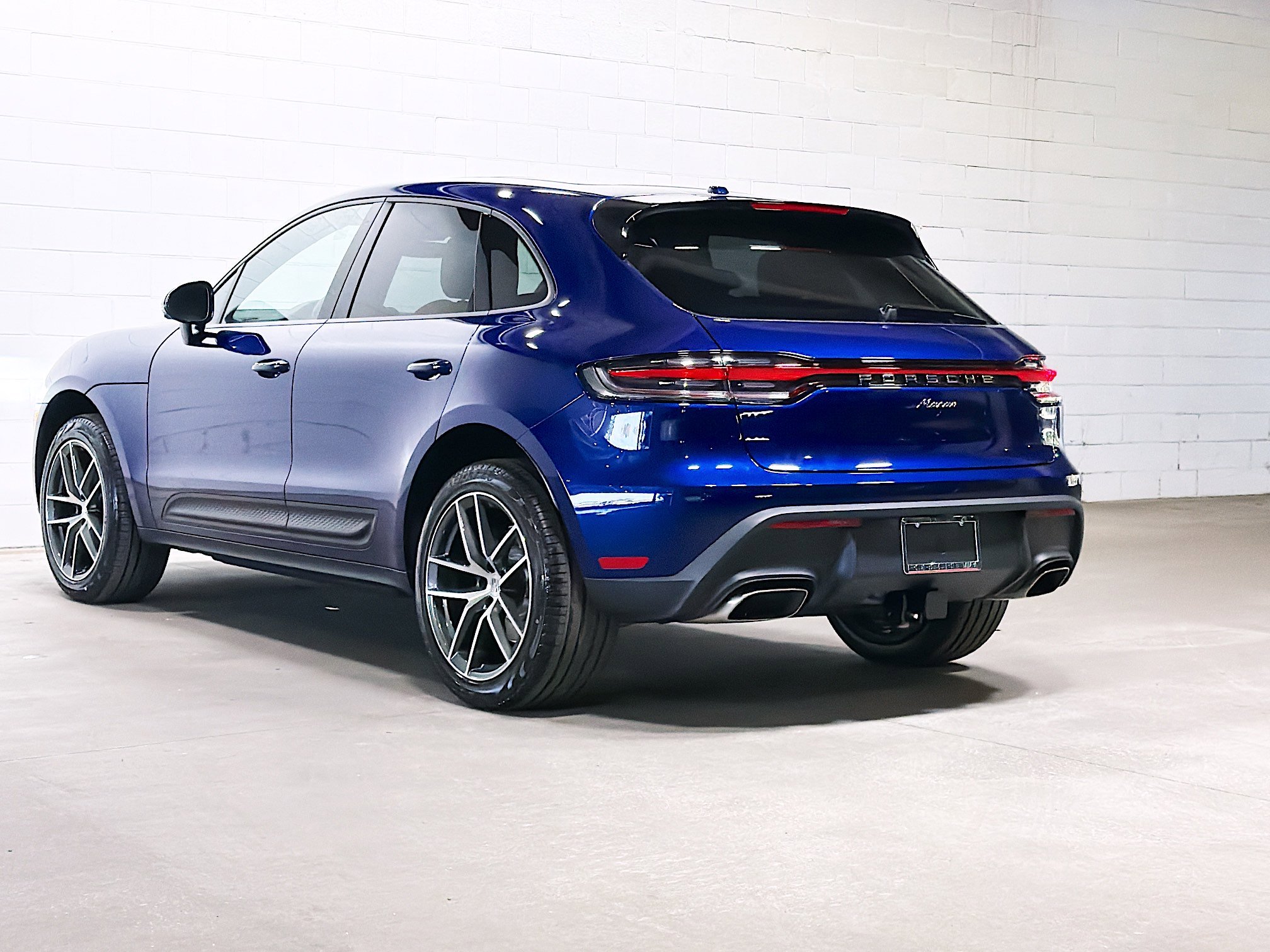 2026 Porsche Macan T photo 3