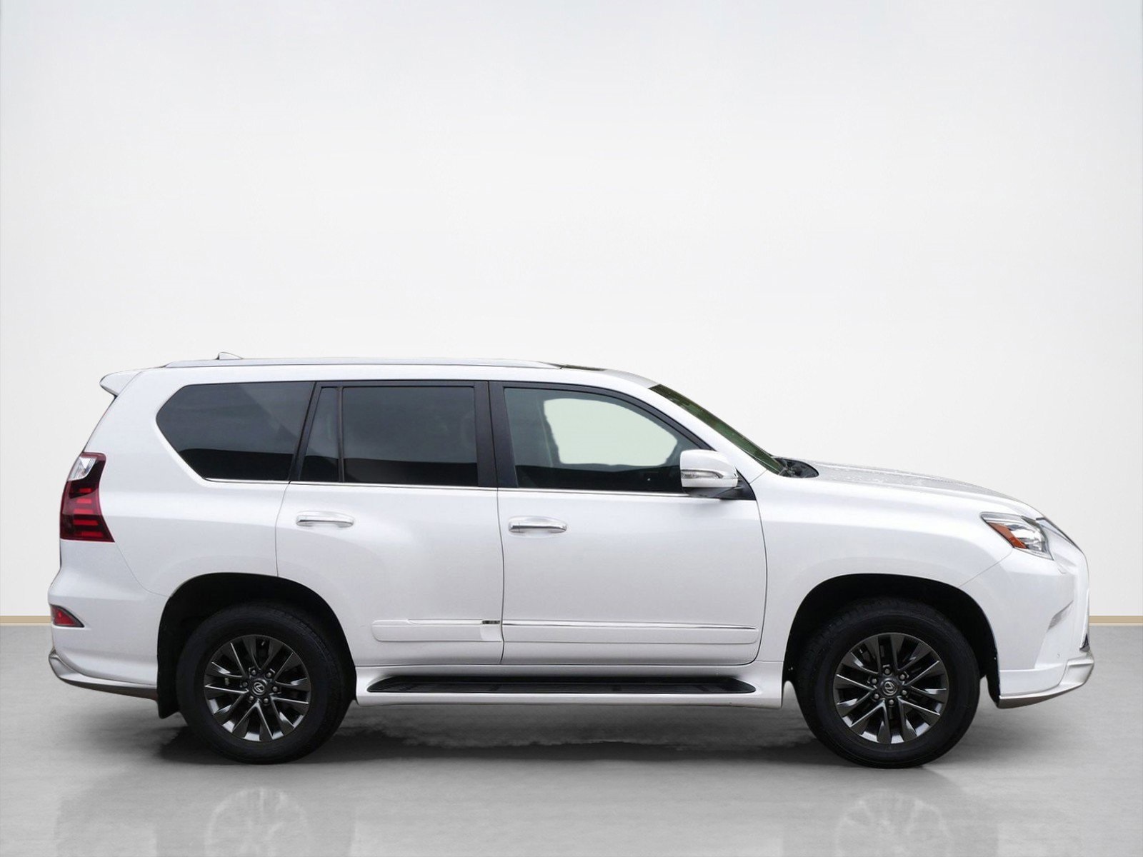 Used 2018 Lexus GX PREMIUM with VIN JTJBM7FX2J5184000 for sale in Maplewood, Minnesota