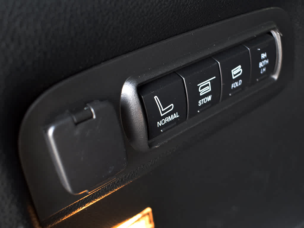 2019 Ford Explorer Platinum photo 23