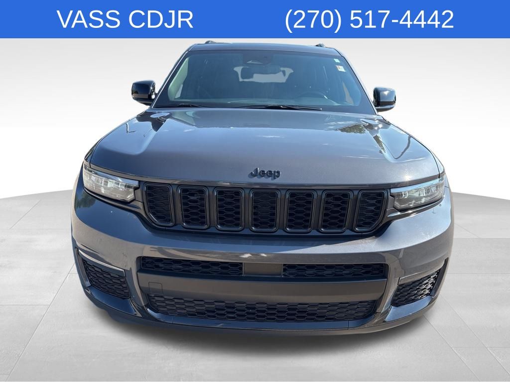 2024 Jeep Grand Cherokee Limited photo 2