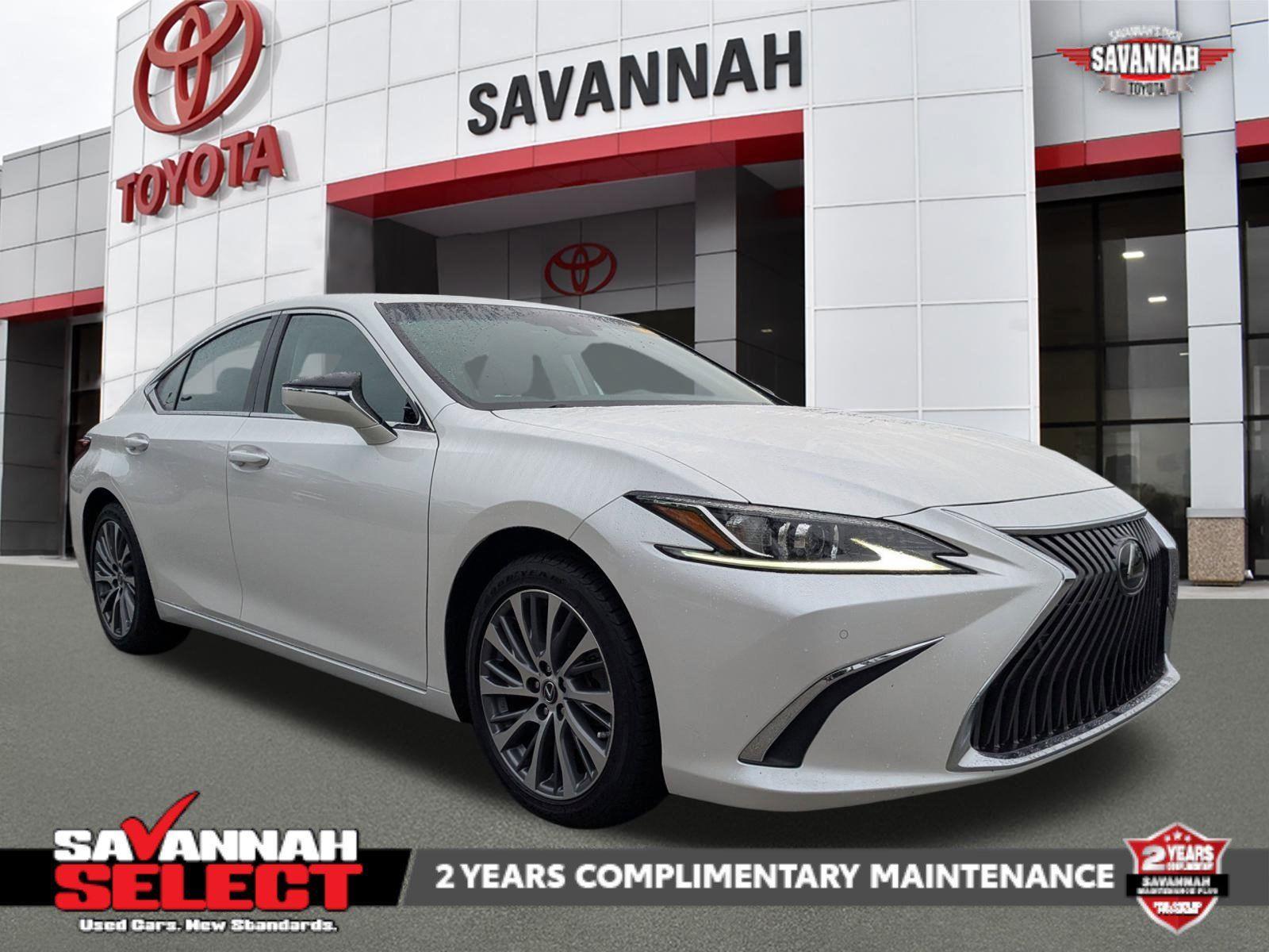 2021 Lexus ES 350's photo