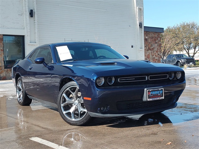 2017 Dodge Challenger SXT Plus