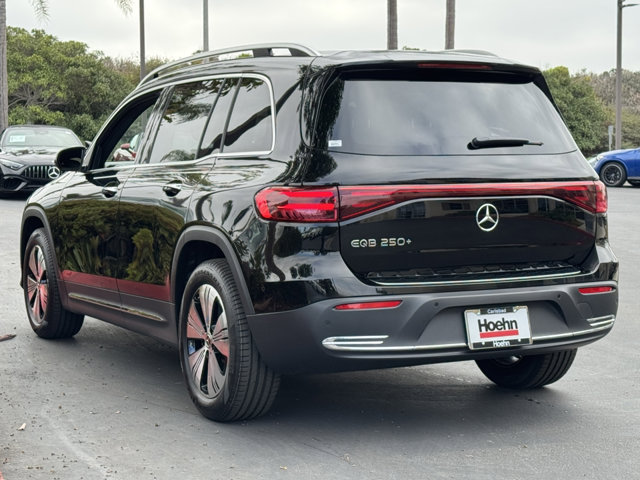 2025 Mercedes Benz EQB photo 5