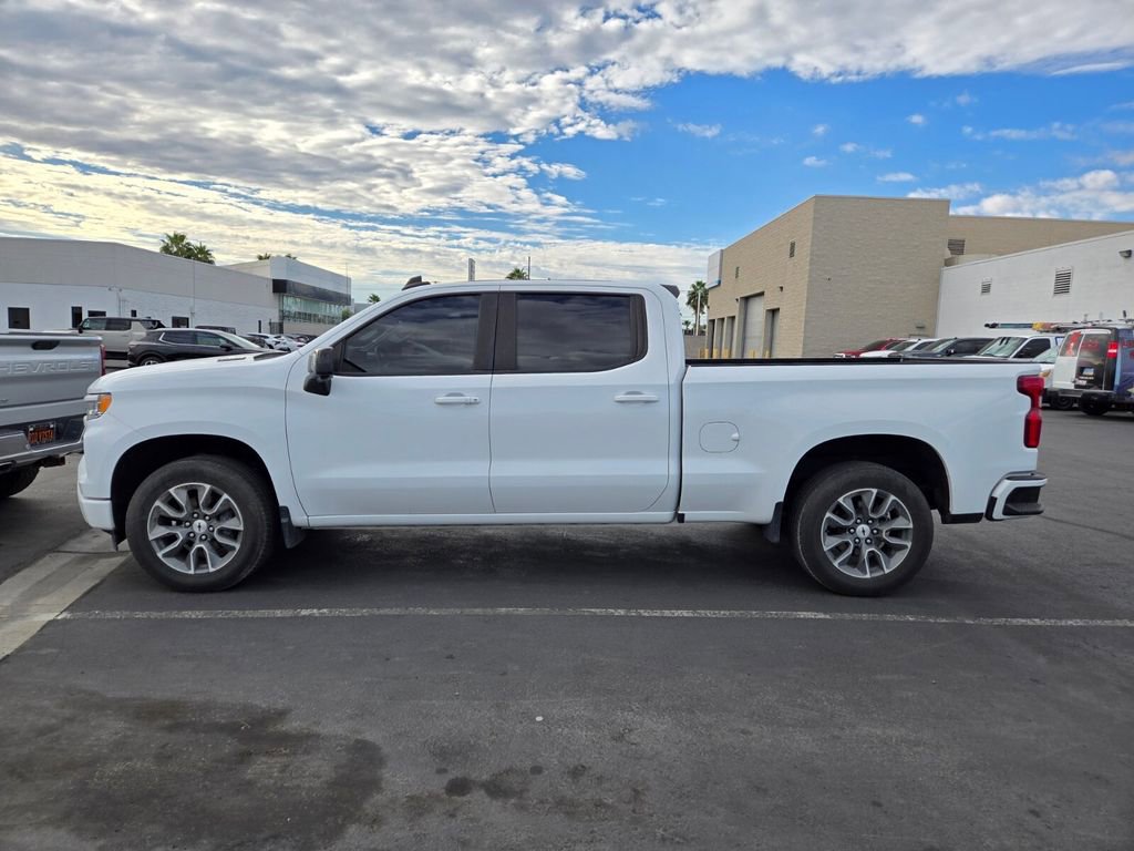 2023 Chevrolet Silverado 1500 RST photo 2