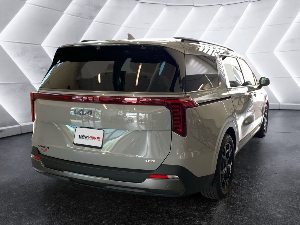 2025 Kia Carnival SX Prestige photo 2