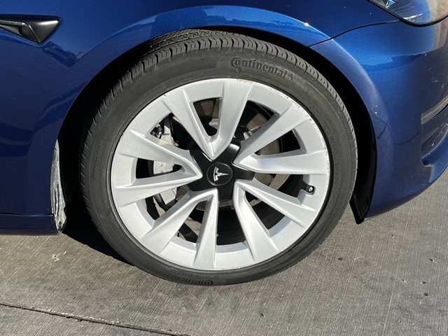 2022 Tesla Model 3 Long Range photo 3
