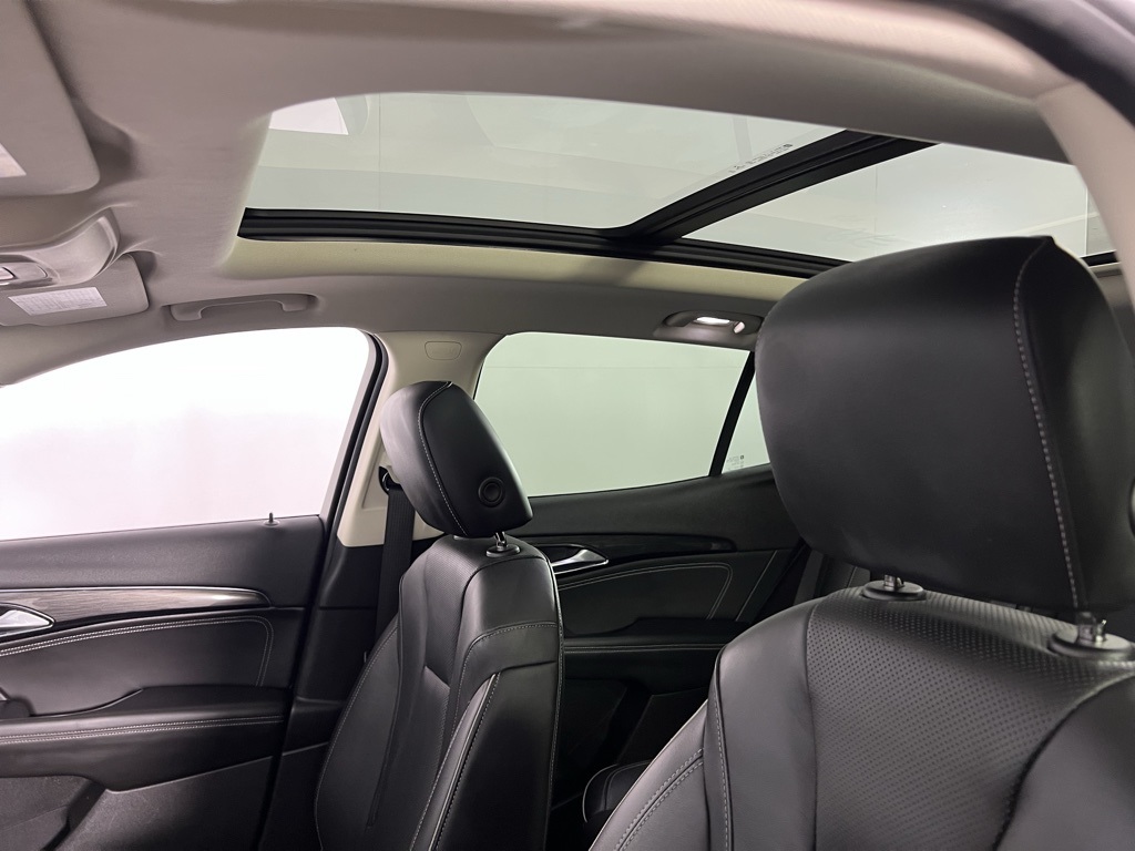 2021 Buick Envision Essence photo 17