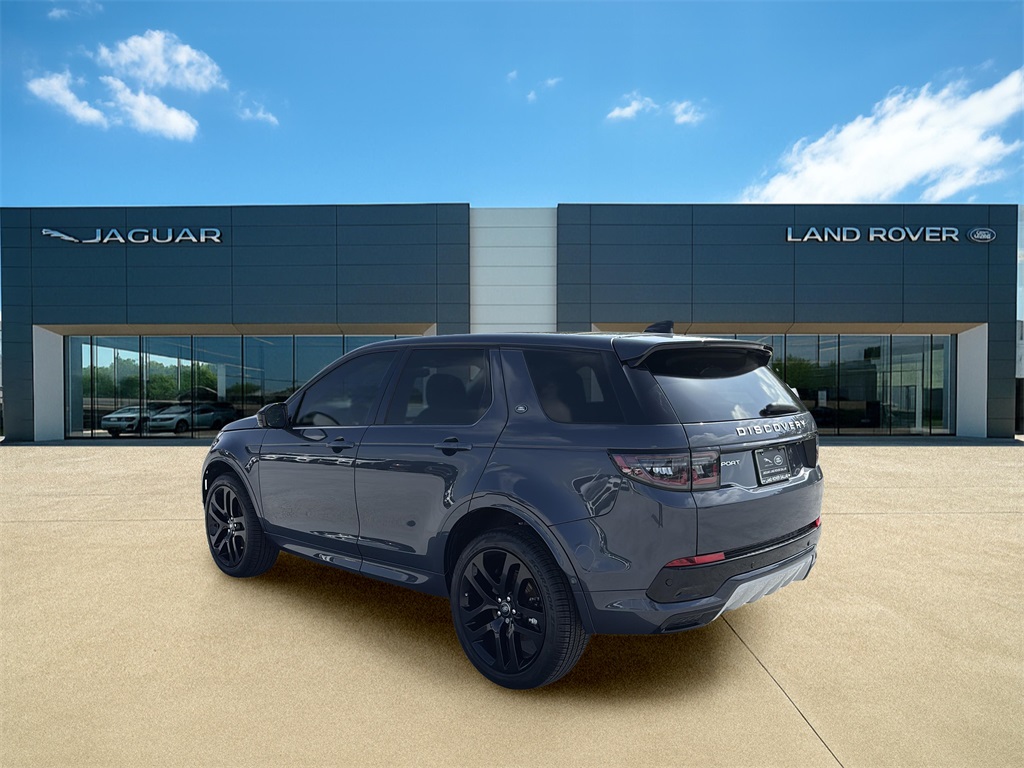 2025 Land Rover Discovery Sport S photo 2