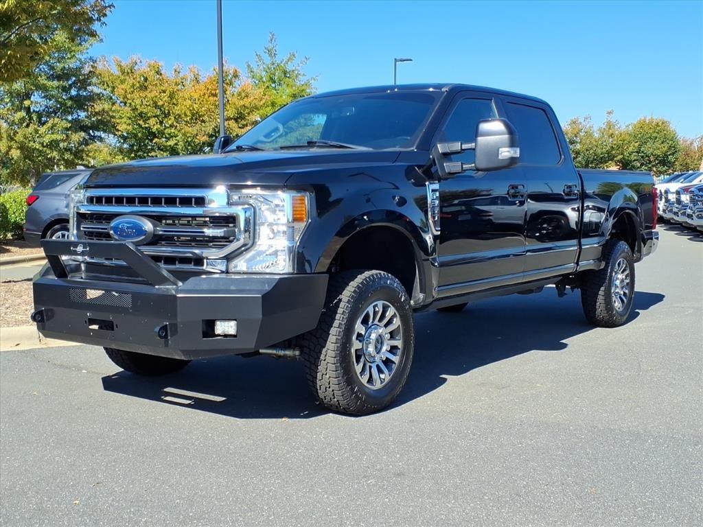2021 Ford F-350 Super Duty Lariat's photo