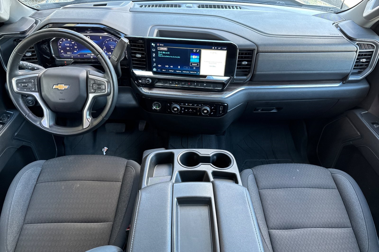 2024 Chevrolet Silverado 1500 LT photo 12