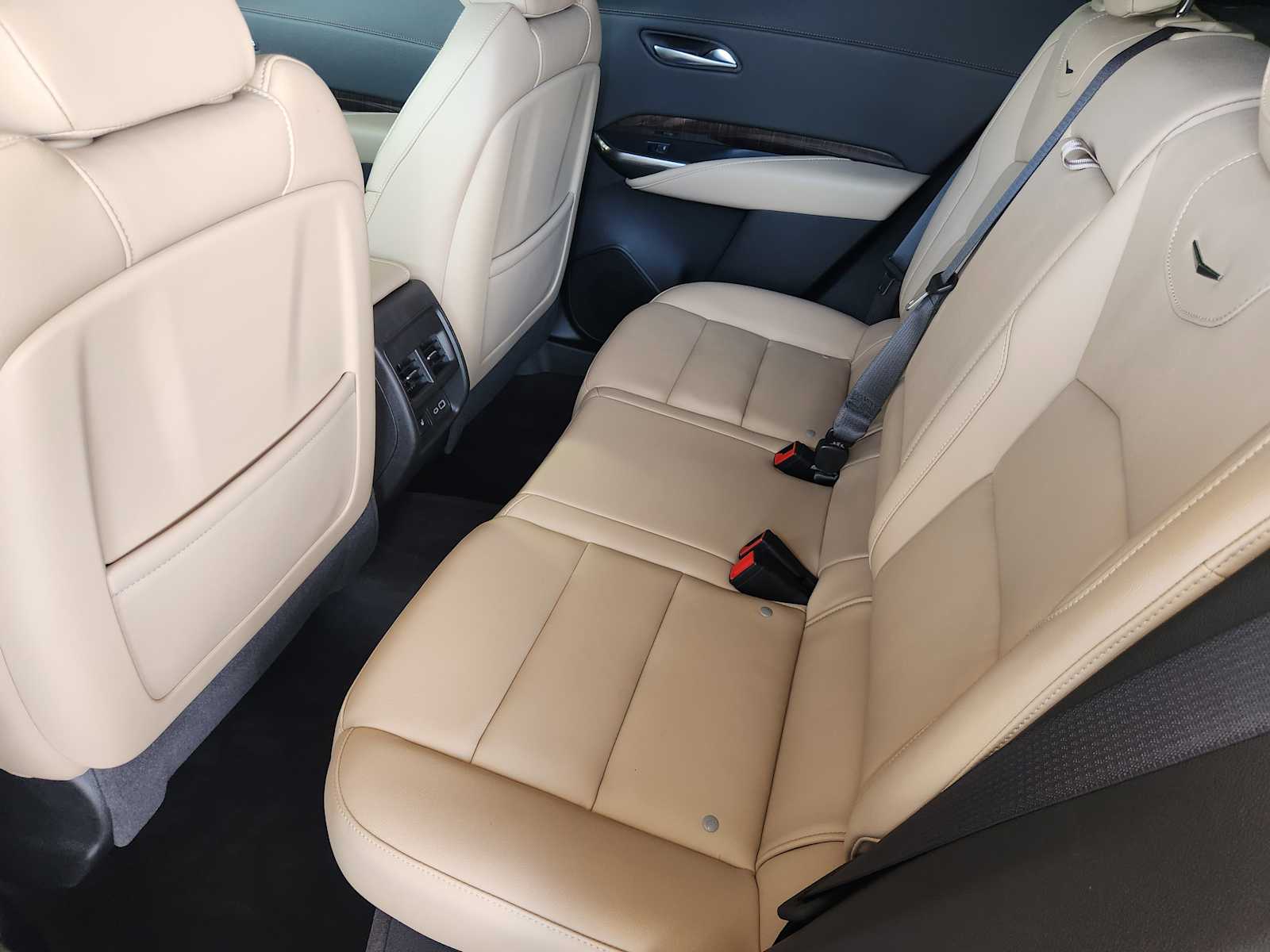 2025 Cadillac XT4 Premium Luxury photo 19