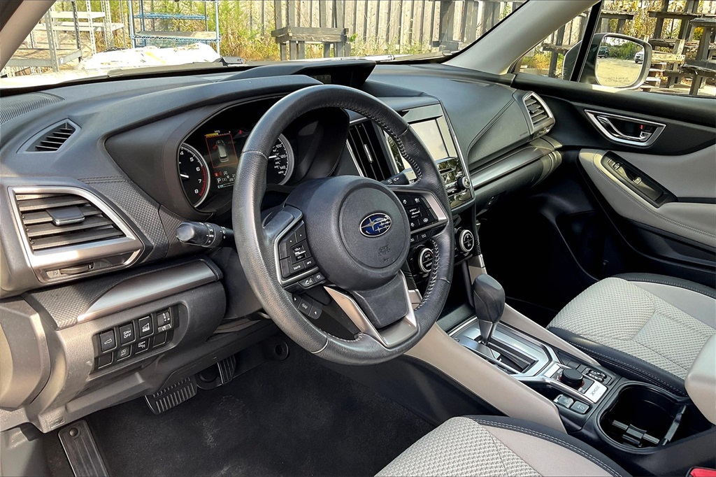 2022 Subaru Forester Premium photo 13