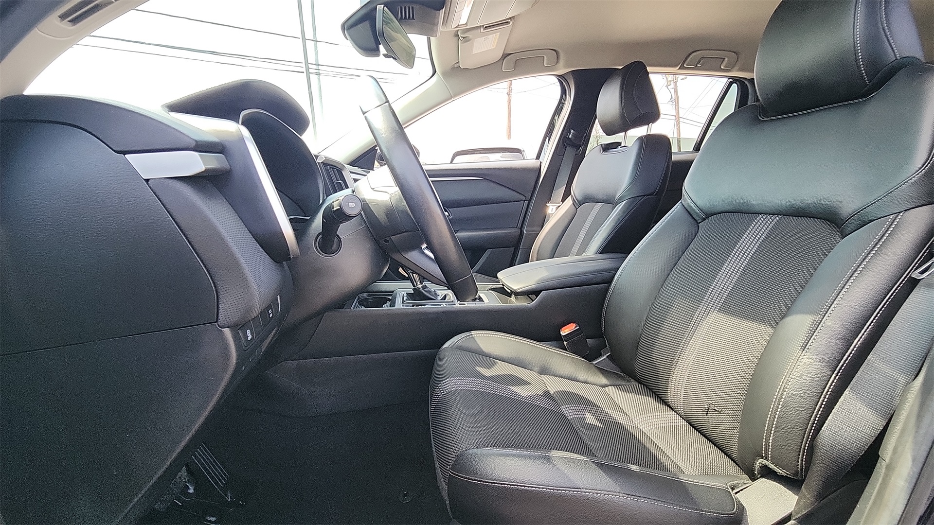 2024 Mazda CX-50 2.5 S Preferred photo 13