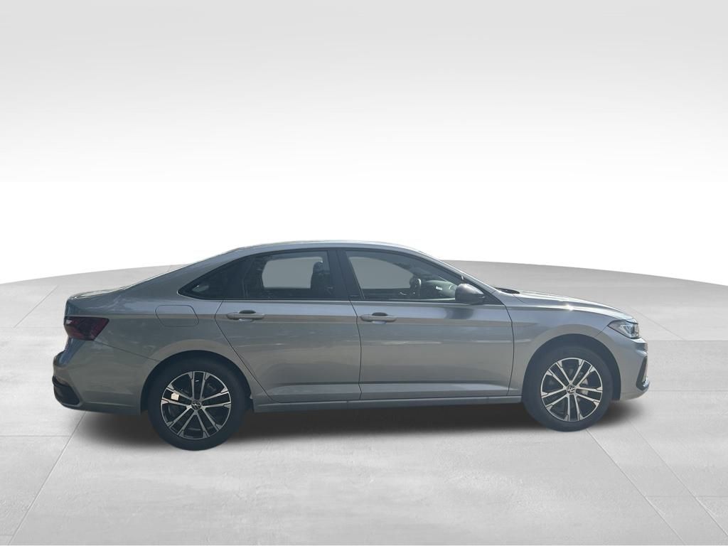 2025 Volkswagen Jetta 1.5T Sport photo 3