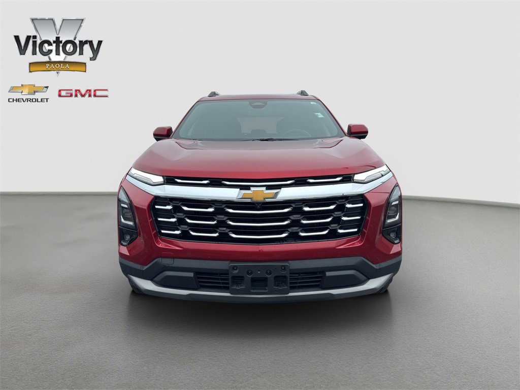 2025 Chevrolet Equinox LT photo 2