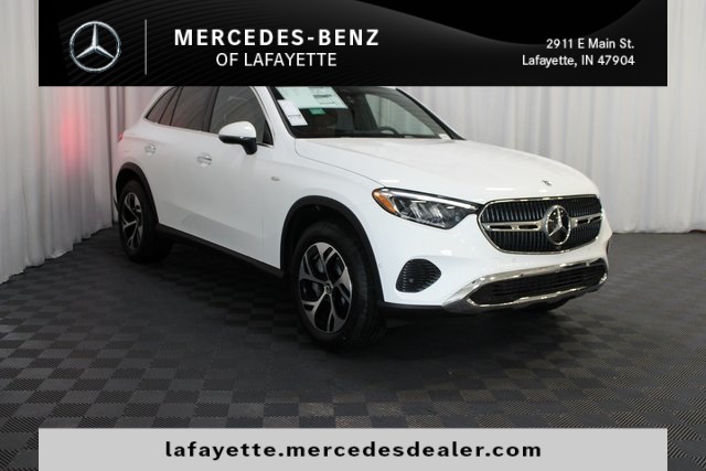 2025 Mercedes-Benz GLC Base's photo