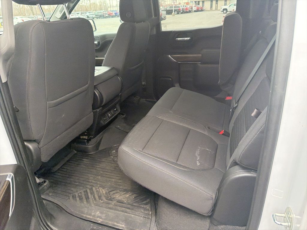 2021 CHEVROLET SILVERADO - Image 12