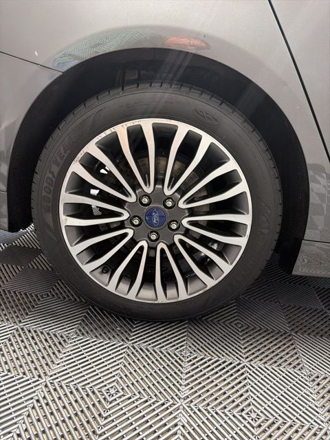 2018 Ford Fusion Hybrid Titanium photo 7