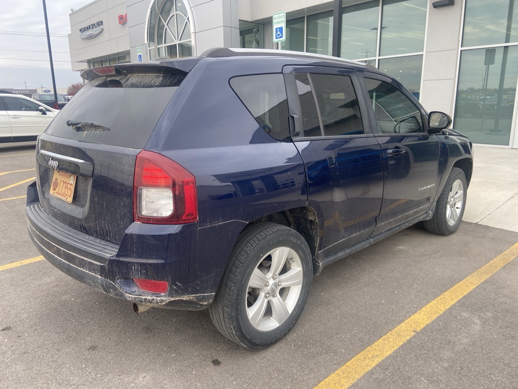 2016 Jeep Compass Sport photo 4