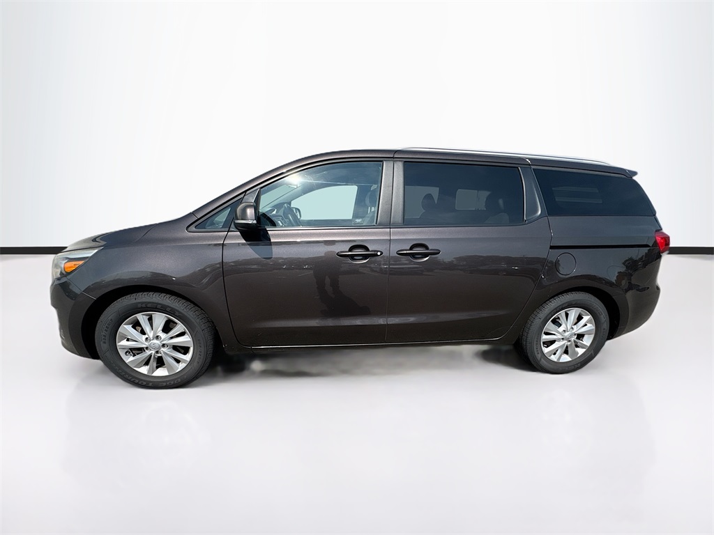 2015 Kia Sedona LX photo 8