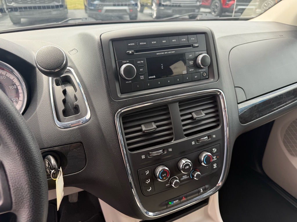 2016 Dodge Grand Caravan SXT photo 20