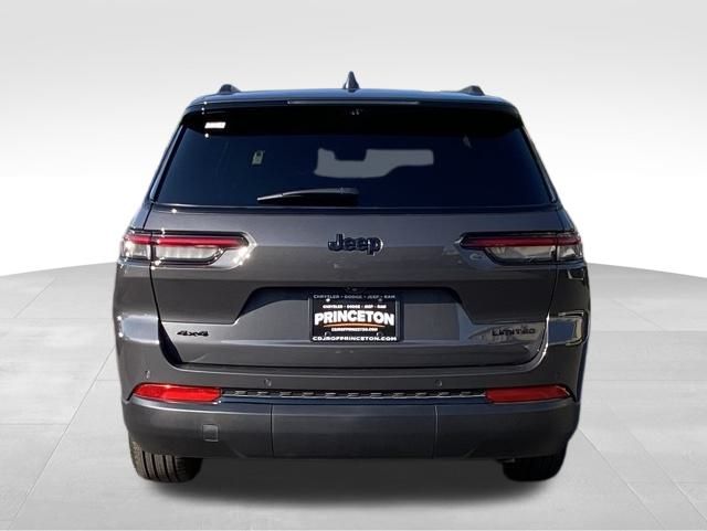 2025 Jeep Grand Cherokee Limited photo 2