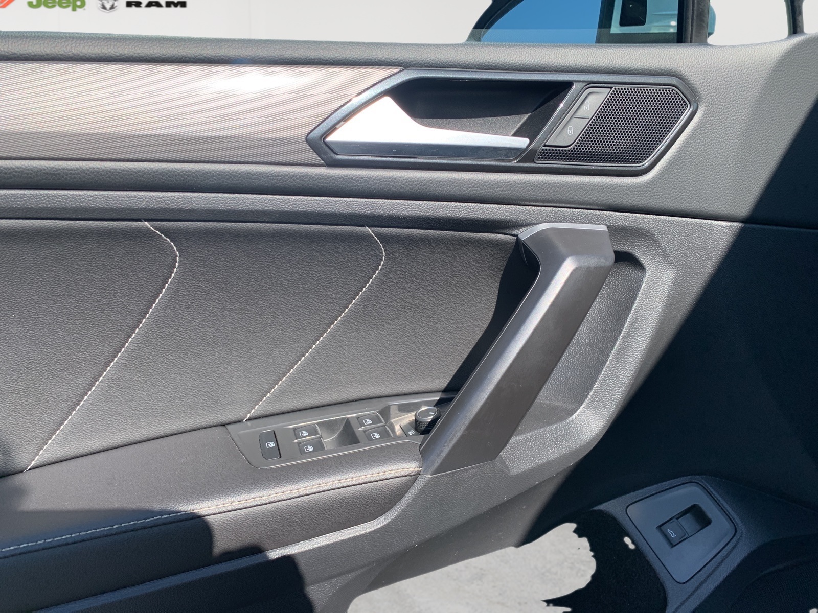 2024 Volkswagen Tiguan SE Wolfsburg Edition photo 13